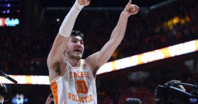 photos:-john-fulkerson’s-career-at-tennessee-–-vols-wire