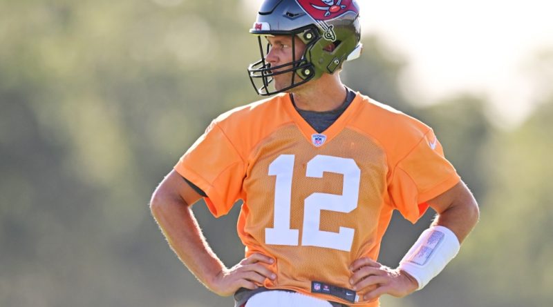 bucs-training-camp-2022:-news,-notes-and-highlights-from-day-1-–-bucs-wire