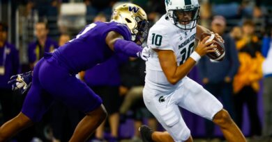 best-photos-from-michigan-state-football’s-loss-at-washington-on-saturday-–-spartans-wire