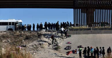 chaotic-year-at-us-mexico-border-foreshadows-more-problems-ahead-–-voice-of-america-–-voa-news