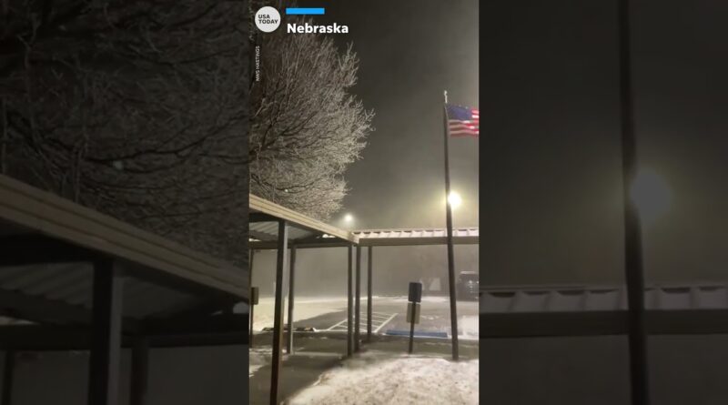 Winter Storm Elliott sweeps USA, leaves more than a million without power | USA TODAY #Shorts